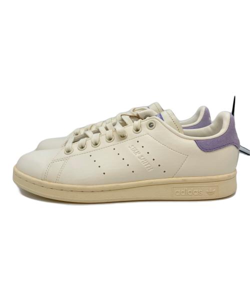 adidas（アディダス）adidas (アディダス) スニーカー ホワイト×パープル サイズ:24.5の古着・服飾アイテム