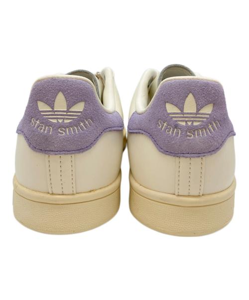 adidas（アディダス）adidas (アディダス) スニーカー ホワイト×パープル サイズ:24.5の古着・服飾アイテム