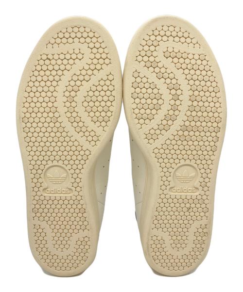 adidas（アディダス）adidas (アディダス) スニーカー ホワイト×パープル サイズ:24.5の古着・服飾アイテム