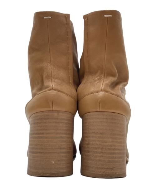Martin Margiela22（マルタン・マルジェラ22）Martin Margiela22 (マルタン・マルジェラ22) Tabi アンクルブーツ ベージュ サイズ:37の古着・服飾アイテム