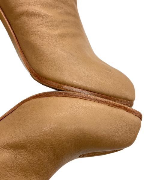 Martin Margiela22（マルタン・マルジェラ22）Martin Margiela22 (マルタン・マルジェラ22) Tabi アンクルブーツ ベージュ サイズ:37の古着・服飾アイテム