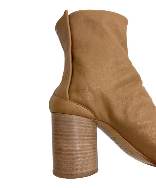 Martin Margiela22（マルタン・マルジェラ22）Martin Margiela22 (マルタン・マルジェラ22) Tabi アンクルブーツ ベージュ サイズ:37の古着・服飾アイテム