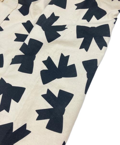 tricot COMME des GARCONS（トリココムデギャルソン）tricot COMME des GARCONS (トリココムデギャルソン) リボンプリントリバーシブルショルダーバッグ サイズ:-の古着・服飾アイテム