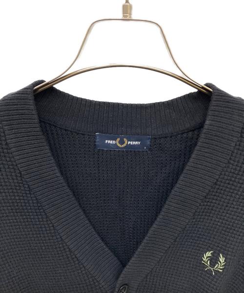 FRED PERRY（フレッドペリー）FRED PERRY (フレッドペリー) ワッフル ステッチ カーディガン ブラック サイズ:Sの古着・服飾アイテム