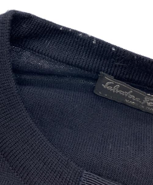 Salvatore Ferragamo（サルヴァトーレ フェラガモ）Salvatore Ferragamo (サルヴァトーレ フェラガモ) 金釦ウールニット ブラック サイズ:Mの古着・服飾アイテム