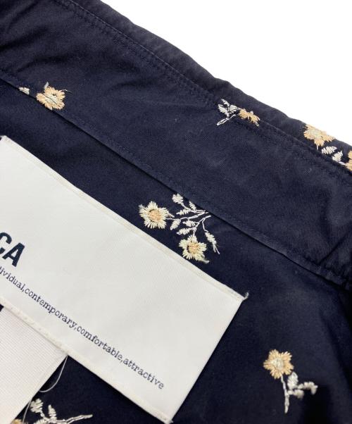 ticca（ティッカ）ticca (ティッカ) 別注フラワー エンブロイダリー シャツ ネイビー サイズ:Fの古着・服飾アイテム