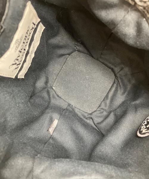 Vivienne Westwood（ヴィヴィアンウエストウッド）Vivienne Westwood (ヴィヴィアンウエストウッド) CHRISSYスモールバケットバッグ ブラックの古着・服飾アイテム