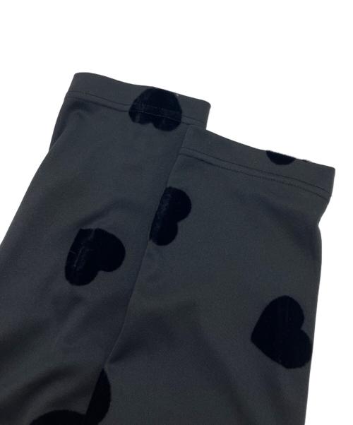 COMME des GARCONS（コムデギャルソン）COMME des GARCONS (コムデギャルソン) フロッキー加工ハート柄カットソー ブラック サイズ:Sの古着・服飾アイテム