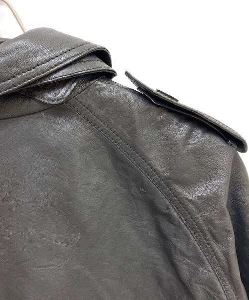 BURBERRY（バーバリー）BURBERRY (バーバリー) レザーショートトレンチジャケット ブラック サイズ:40の古着・服飾アイテム