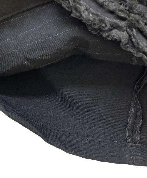 COMME des GARCONS（コムデギャルソン）COMME des GARCONS (コムデギャルソン) フリルタイトスカート ブラック サイズ:Sの古着・服飾アイテム