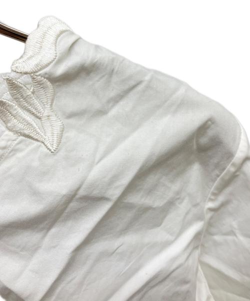 3.1 phillip lim（スリーワンフィリップリム）3.1 phillip lim (スリーワンフィリップリム) 刺繍入りクロップトップ ホワイトの古着・服飾アイテム