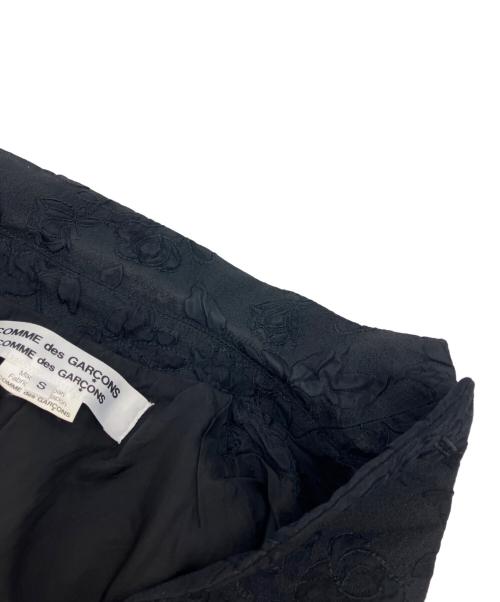 COMME des GARCONS COMME des GARCONS（コムデギャルソン コムデギャルソン）COMME des GARCONS COMME des GARCONS (コムデギャルソン コムデギャルソン) フラワージャガードジャケット ブラック サイズ:Sの古着・服飾アイテム