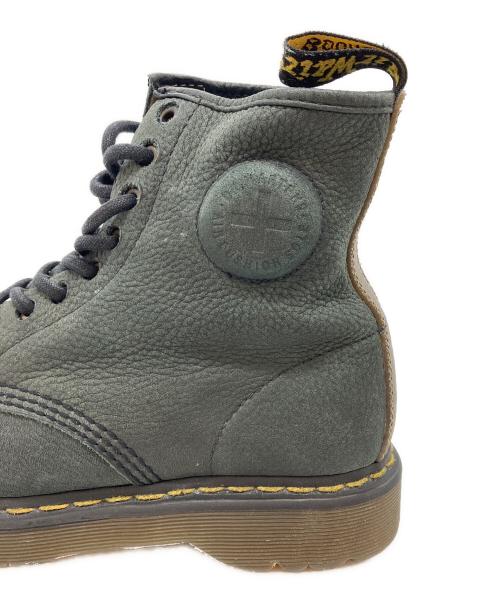 Dr.Martens（ドクターマーチン）Dr.Martens (ドクターマーチン) RONNIE 8ホールブーツ グレー サイズ:UK7の古着・服飾アイテム