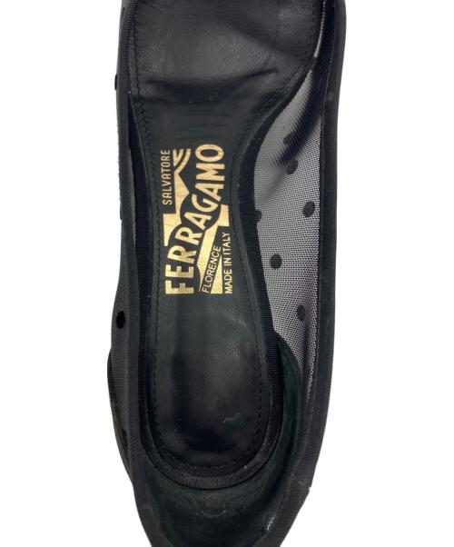 Salvatore Ferragamo（サルヴァトーレ フェラガモ）Salvatore Ferragamo (サルヴァトーレ フェラガモ) ヴァラリボンメッシュパンプス ブラック サイズ:5Dの古着・服飾アイテム