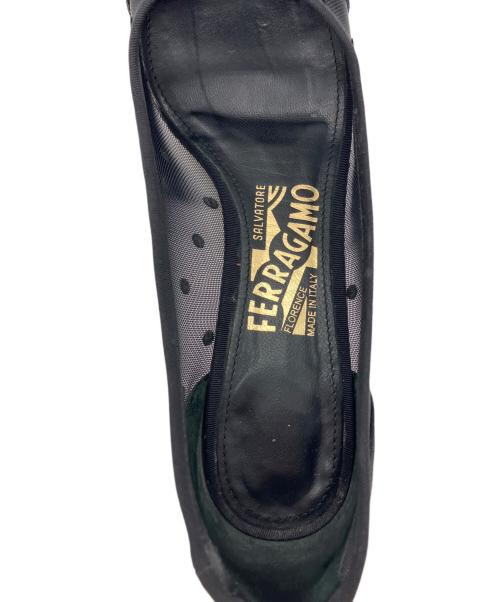 Salvatore Ferragamo（サルヴァトーレ フェラガモ）Salvatore Ferragamo (サルヴァトーレ フェラガモ) ヴァラリボンメッシュパンプス ブラック サイズ:5Dの古着・服飾アイテム