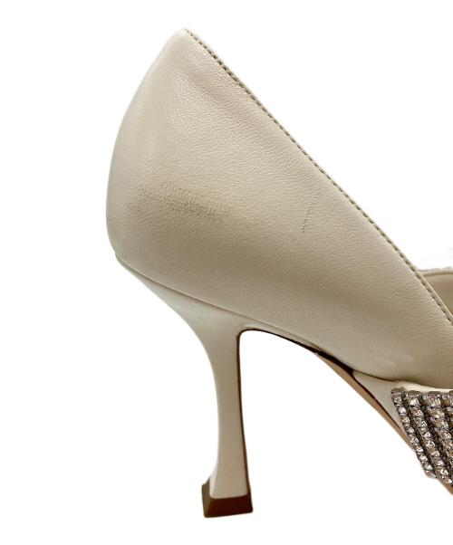 JIMMY CHOO（ジミーチュウ）JIMMY CHOO (ジミーチュウ) ポインテッドトゥパンプス ホワイト サイズ:36 1/2の古着・服飾アイテム