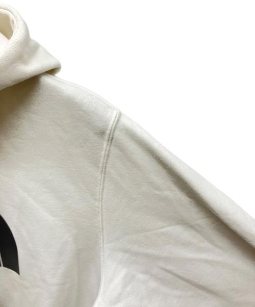 THE NORTH FACE（ザ ノース フェイス）THE NORTH FACE (ザ ノース フェイス) sacai (サカイ) サイドジップパーカー ホワイト サイズ:Mの古着・服飾アイテム