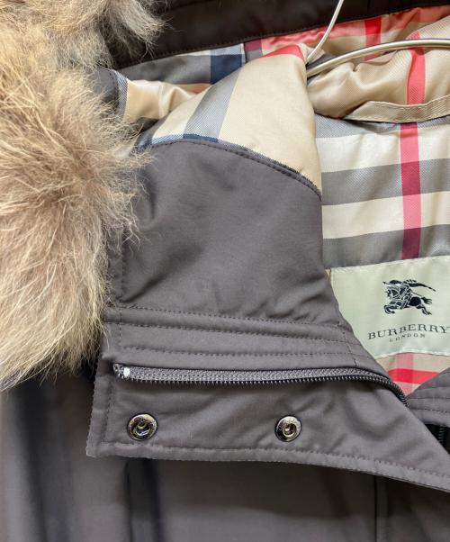 BURBERRY LONDON（バーバリーロンドン）BURBERRY LONDON (バーバリーロンドン) ファー付裏ノバチェック中綿コート ブラウン サイズ:XSの古着・服飾アイテム