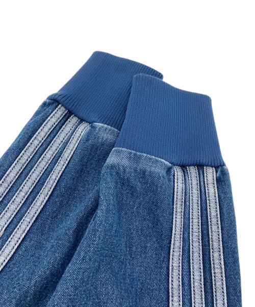 adidas（アディダス）adidas (アディダス) デニム ファイヤーバード トラックトップ インディゴ サイズ:XS 未使用品の古着・服飾アイテム