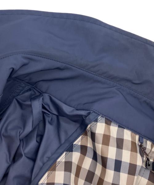 Aquascutum（アクアスキュータム）Aquascutum (アクアスキュータム) ナイロンパッカプル レインコート ネイビー サイズ:38の古着・服飾アイテム