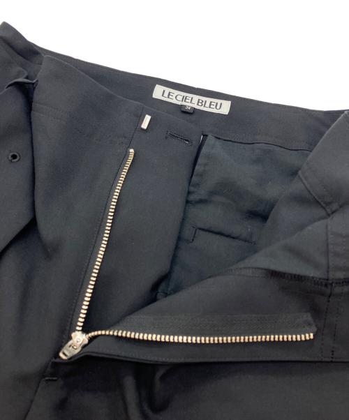 LE CIEL BLEU（ルシェルブルー）LE CIEL BLEU (ルシェルブルー) Relaxed Fit Trousers ブラック サイズ:SIZE 34の古着・服飾アイテム