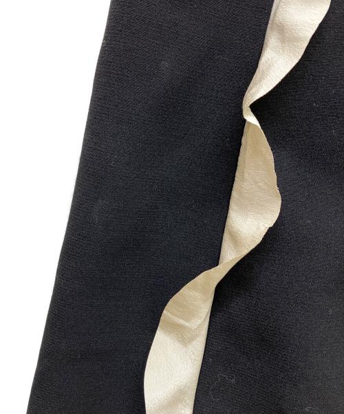 RED VALENTINO（レッドヴァレンティノ）RED VALENTINO (レッドヴァレンティノ) フリルスカート ブラック サイズ:40の古着・服飾アイテム