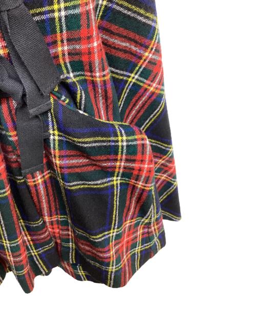 tricot COMME des GARCONS（トリココムデギャルソン）tricot COMME des GARCONS (トリココムデギャルソン) タータンチェックウールケープジャケット ブラック×レッド サイズ:Mの古着・服飾アイテム