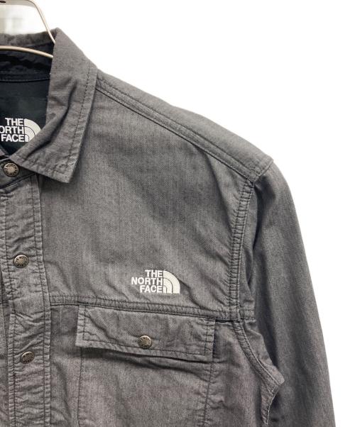 THE NORTH FACE（ザ ノース フェイス）THE NORTH FACE (ザ ノース フェイス) L/S NYLON DENIM NUPTSE SHIRT グレー サイズ:Sの古着・服飾アイテム