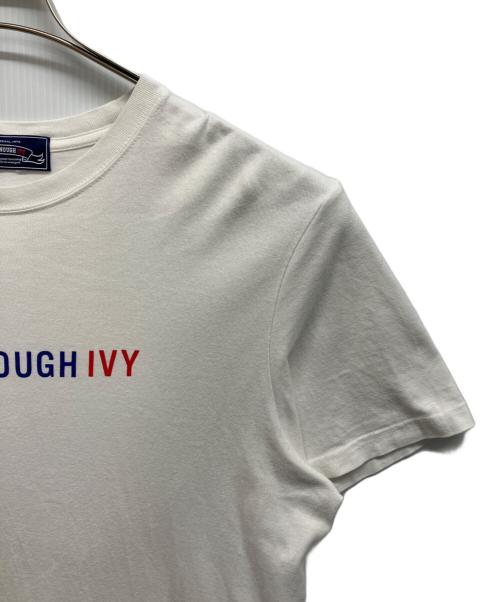 GOODENOUGH IVY（グッドイナフ アイビー）GOODENOUGH IVY (グッドイナフ アイビー) ロゴプリントTシャツ ホワイト サイズ:１の古着・服飾アイテム