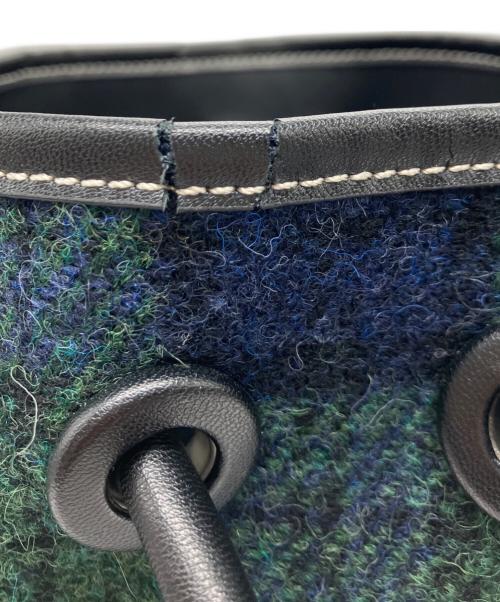 VASIC（ヴァジック）VASIC (ヴァジック) Harris Tweed (ハリスツイード) ポーチ付巾着ショルダーバッグ グリーン サイズ:下記参照の古着・服飾アイテム