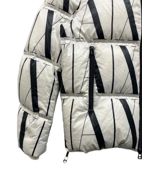 ARMANI EXCHANGE（アルマーニ エクスチェンジ）ARMANI EXCHANGE (アルマーニ エクスチェンジ) ICONロゴダウンジャケット ホワイト サイズ:XSの古着・服飾アイテム