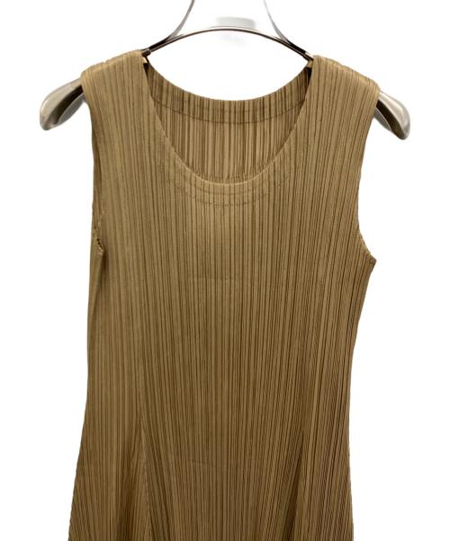 PLEATS PLEASE（プリーツプリーズ）PLEATS PLEASE (プリーツプリーズ) プリーツノースリーブワンピース ベージュ サイズ:4の古着・服飾アイテム