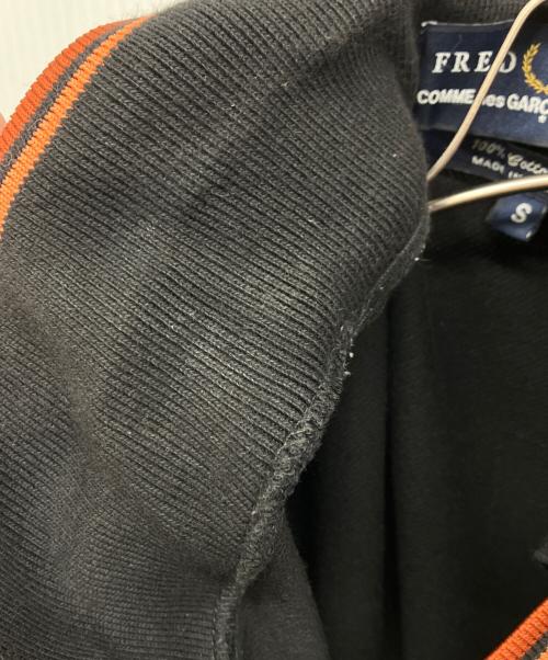 FRED PERRY（フレッドペリー）FRED PERRY (フレッドペリー) COMME des GARCONS SHIRT (コムデギャルソンシャツ) コラボポロシャツ ブラック サイズ:Sの古着・服飾アイテム