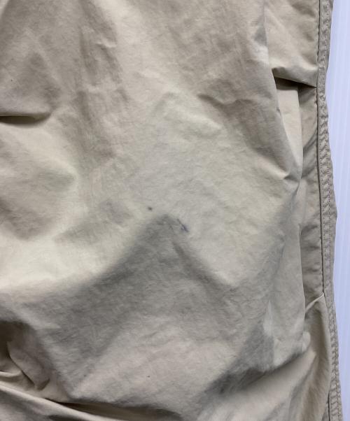 Calvin Klein Jeans（カルバンクラインジーンズ）Calvin Klein Jeans (カルバンクラインジーンズ) パラシュートイージーパンツ ベージュ サイズ:XSの古着・服飾アイテム