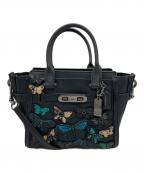 COACHコーチ）の古着「スワッガー バタフライ2WAY ハンドバッグ」｜ブラック