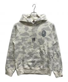 A BATHING APE（アベイシングエイプ）の古着「CITY CAMO PULLOVER HOODIE」｜ホワイト