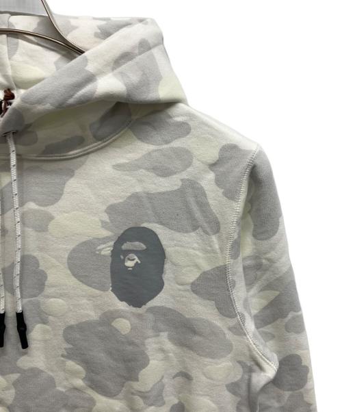 A BATHING APE（アベイシングエイプ）A BATHING APE (ア ベイシング エイプ) CITY CAMO PULLOVER HOODIE ホワイト サイズ:Lの古着・服飾アイテム