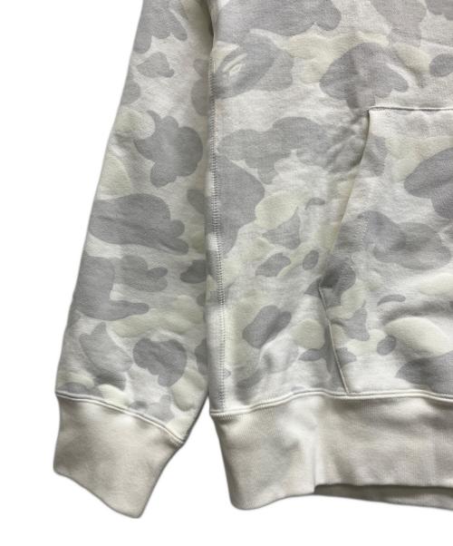 A BATHING APE（アベイシングエイプ）A BATHING APE (ア ベイシング エイプ) CITY CAMO PULLOVER HOODIE ホワイト サイズ:Lの古着・服飾アイテム