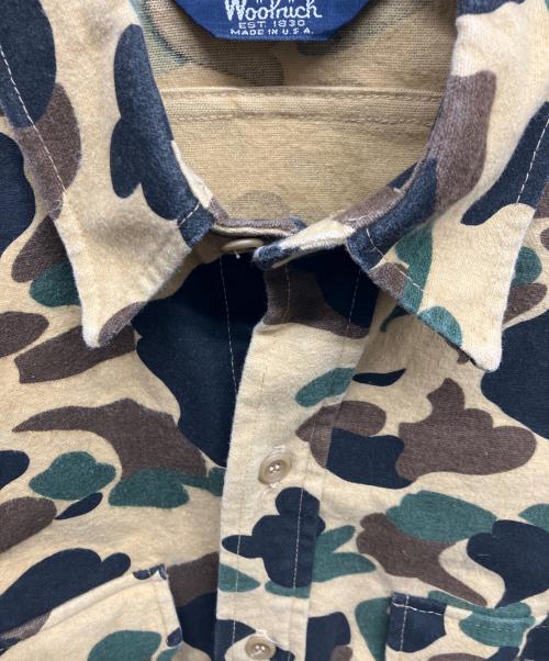 WOOLRICH（ウールリッチ）WOOLRICH (ウールリッチ) ダックハンターカモ シャモアクロス フラップポケット L/S シャツ ベージュ サイズ:Mの古着・服飾アイテム