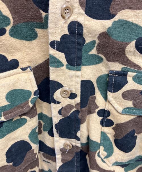 WOOLRICH（ウールリッチ）WOOLRICH (ウールリッチ) ダックハンターカモ シャモアクロス フラップポケット L/S シャツ ベージュ サイズ:Mの古着・服飾アイテム