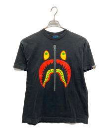 A BATHING APE（ア ベイシング エイプ）の古着「シャークプリントTシャツ」｜ブラック