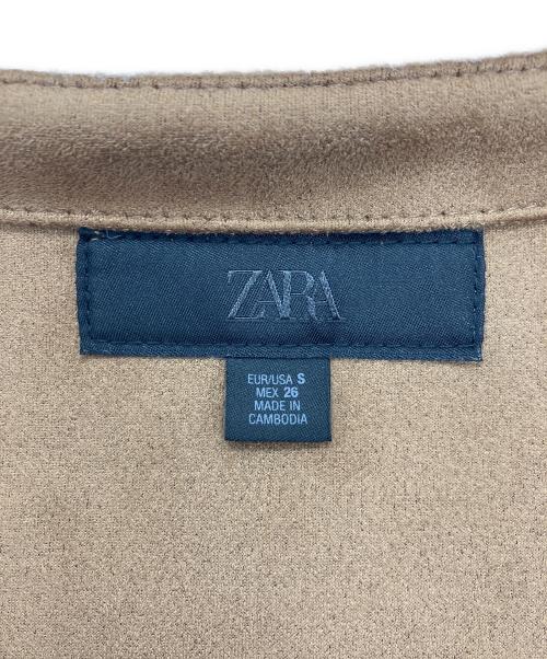 ZARA（ザラ）ZARA (ザラ) フェイクファーファイヤーマンジャケット アイボリー サイズ:Sの古着・服飾アイテム