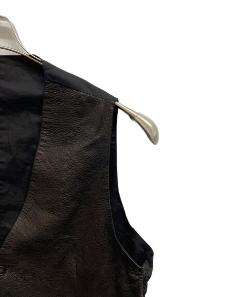 TAGLIATORE（タリアトーレ）TAGLIATORE (タリアトーレ) JEREMY ラムレザー5Bベスト ブラック サイズ:54 未使用品の古着・服飾アイテム