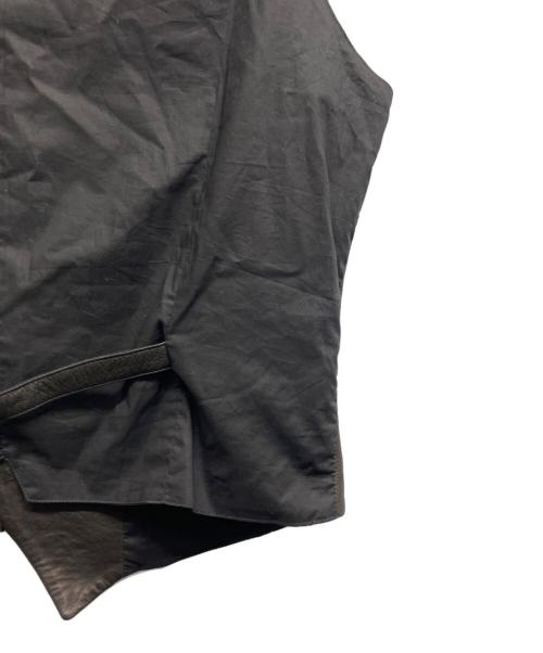 TAGLIATORE（タリアトーレ）TAGLIATORE (タリアトーレ) JEREMY ラムレザー5Bベスト ブラック サイズ:54 未使用品の古着・服飾アイテム