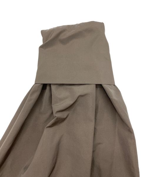 AUBRIOT（オブリオ）AUBRIOT (オブリオ) メモリータフタ ブラウス ベージュ サイズ:2の古着・服飾アイテム
