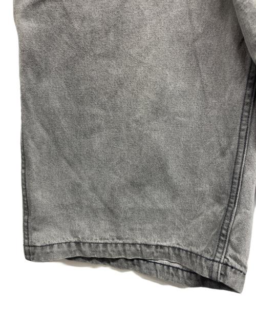 AVIREX（アヴィレックス）AVIREX (アヴィレックス) VARSITY PAINTER SHORTS グレー サイズ:2XLの古着・服飾アイテム