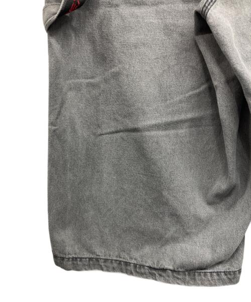 AVIREX（アヴィレックス）AVIREX (アヴィレックス) VARSITY PAINTER SHORTS グレー サイズ:2XLの古着・服飾アイテム