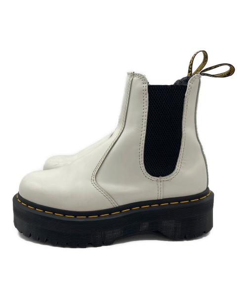 Dr.Martens（ドクターマーチン）Dr.Martens (ドクターマーチン) QUAD チェルシーブーツ ホワイト サイズ:UK 3の古着・服飾アイテム