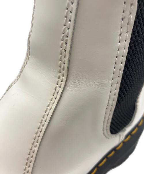 Dr.Martens（ドクターマーチン）Dr.Martens (ドクターマーチン) QUAD チェルシーブーツ ホワイト サイズ:UK 3の古着・服飾アイテム