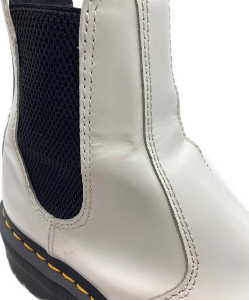Dr.Martens（ドクターマーチン）Dr.Martens (ドクターマーチン) QUAD チェルシーブーツ ホワイト サイズ:UK 3の古着・服飾アイテム